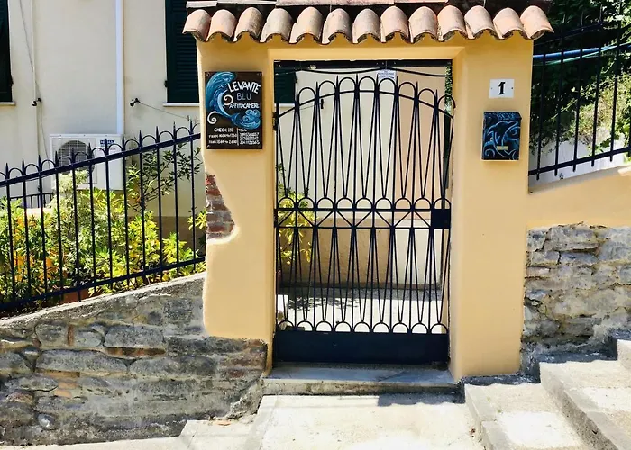 Levante Blu בית הארחה 3*